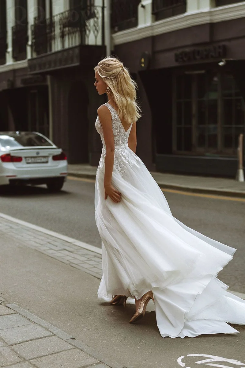 Vestidos De novia bohemios personalizados con cuello en V apliques De encaje Línea A Vestido De novia De tul Vestido De novia sencillo De playa Vestido De novia