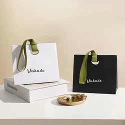 30/50pcs Custom Logo Paper Tote Bags Luxury Beige Green Cardboard Bag Jewelry Cosmetic Clothing Wedding Party Gift Organizer Bag