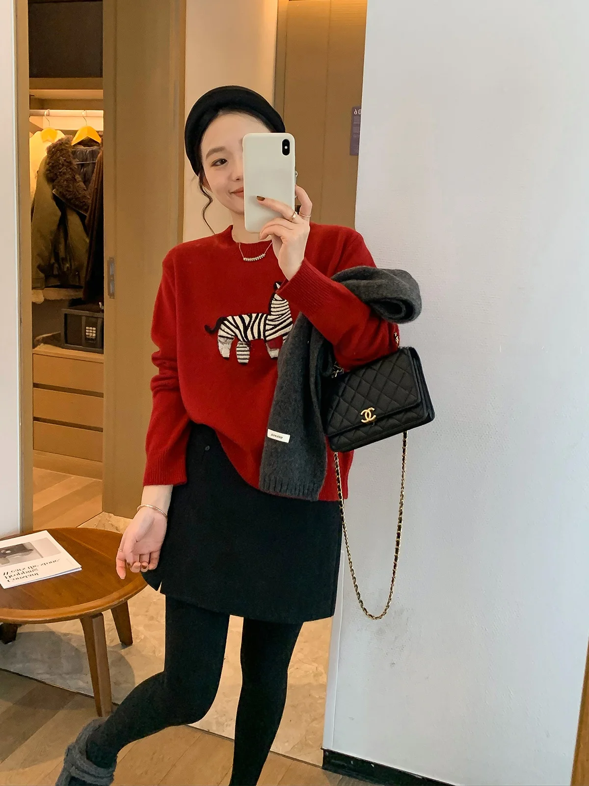 

Love Devil Fi Red Spot Embroidery Woolen Knitted Sweater Women's Loose Top Winter New Sle Comfortable Fit Animal Pattern
