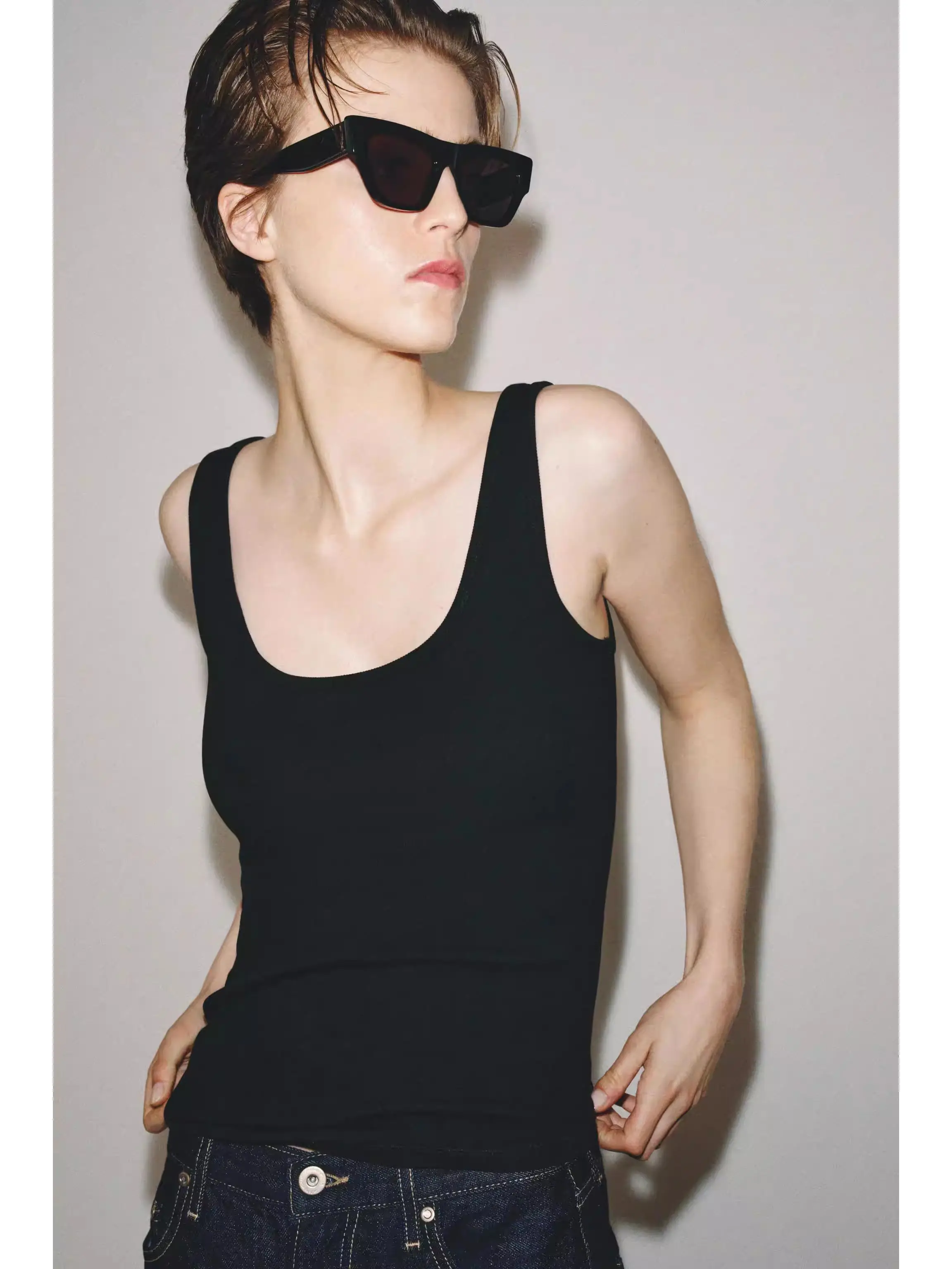 New Summer Women's T-shirt round Neck Sleeveless Slim Fit Multi-color Wide Shoulder Strap Commuter Style ZA2026 18-25 Years Old