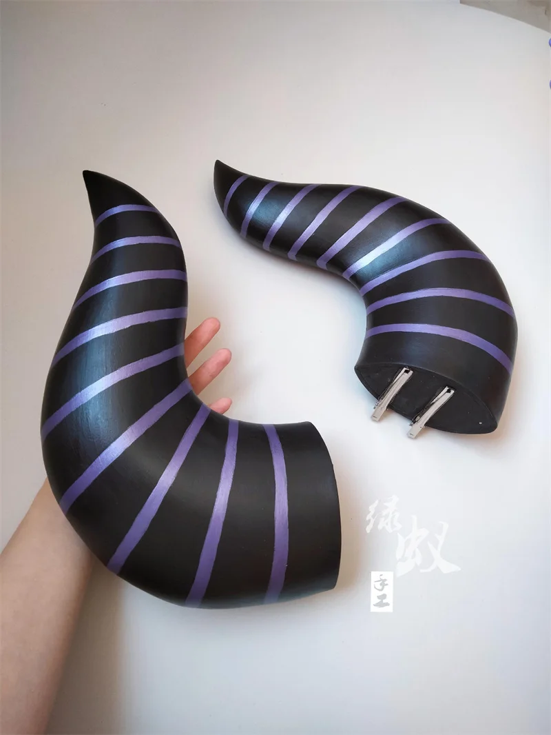 Hololive VTuber La+ Darknesss Cosplay Horns Headwear Accessories Props for Halloween Christma Synthetic Halloween Wigs + Wig Cap