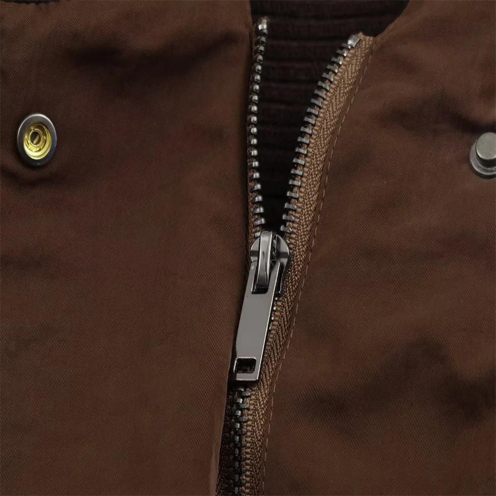 Jesienna nowa damska luźna kurtka z długim rękawem w prążki, w stylu casual.