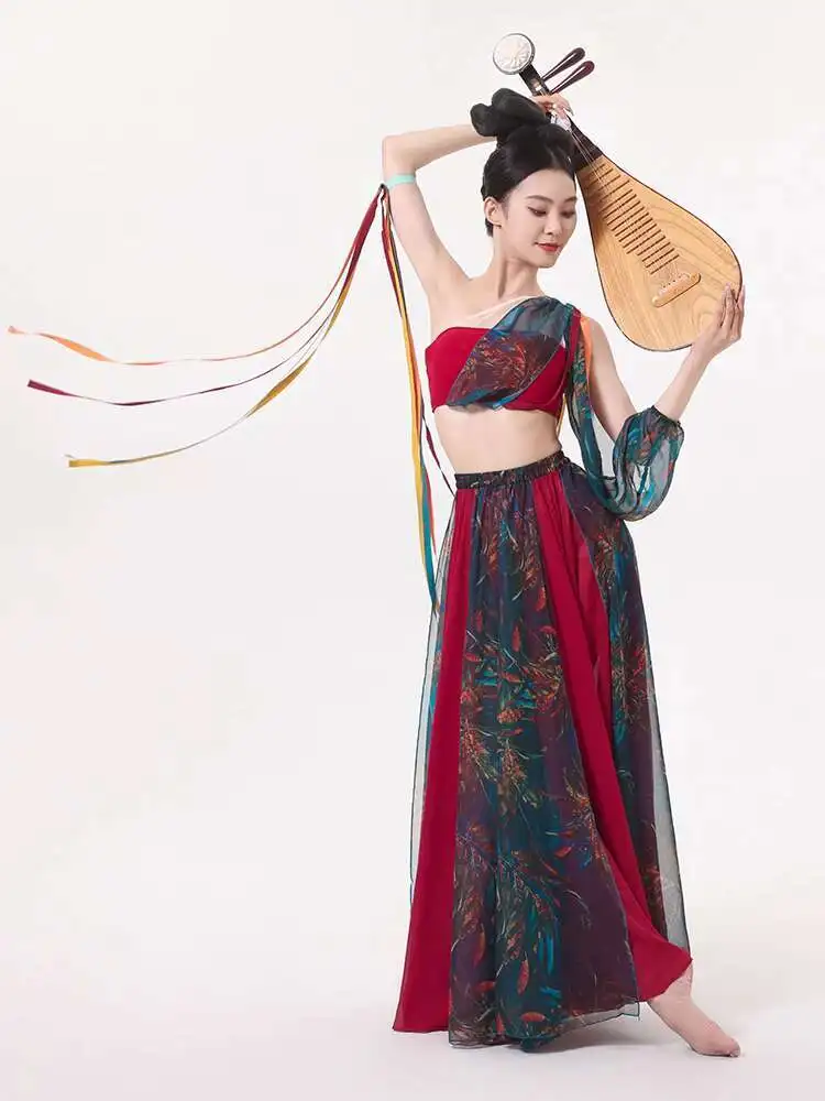 

New Style Flying Dance Costume Performance Outfit For Women Flying Music Drum Elegant Western Ethnic Style Classical Dance Stage