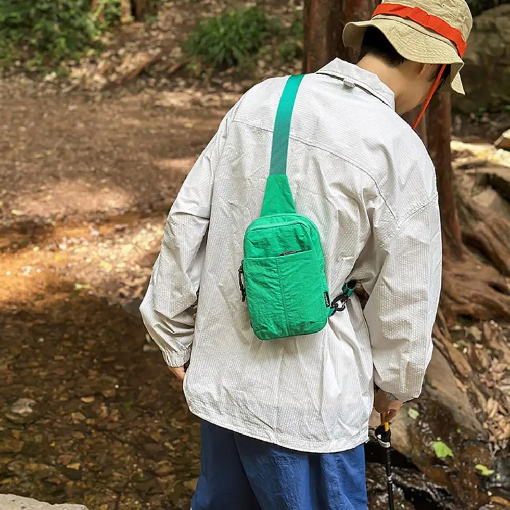 bolsa-de-ombro-de-nylon-de-cor-solida-a-prova-d'agua-leve-esportiva-multifuncional-estilo-coreano-bolsa-de-peito-ao-ar-livre-feminina