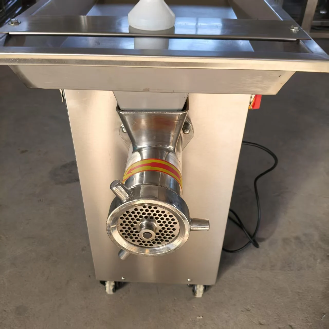Small Commercial Household Stainless Steel Meat Grinder Electric Fresh Meat Mincer