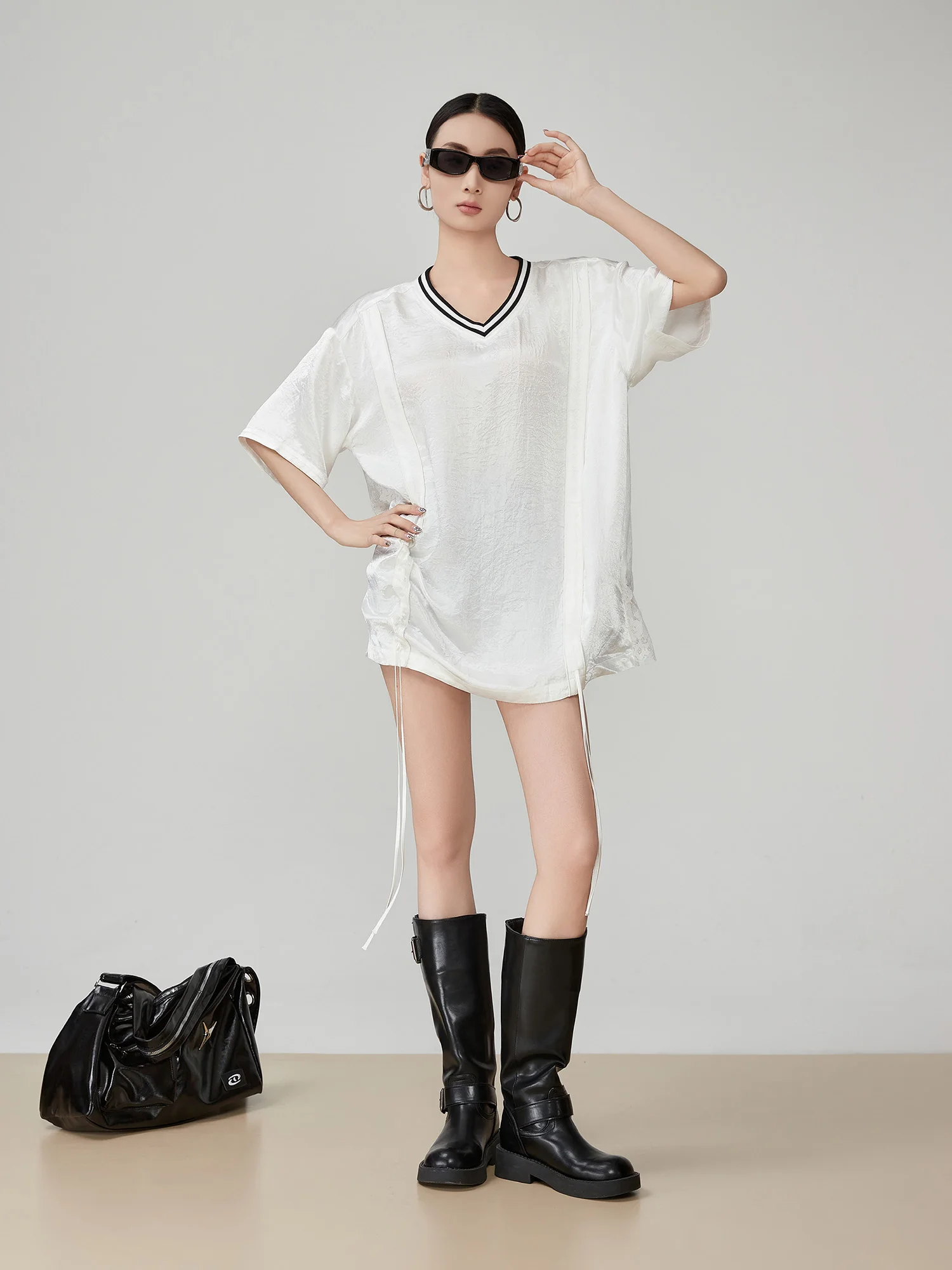 

White Lace Splice Drapey ort Sve T-irt Women Summer New Spor Loose Satin Ele Top Polyester Fiber V-Ne Regular ...