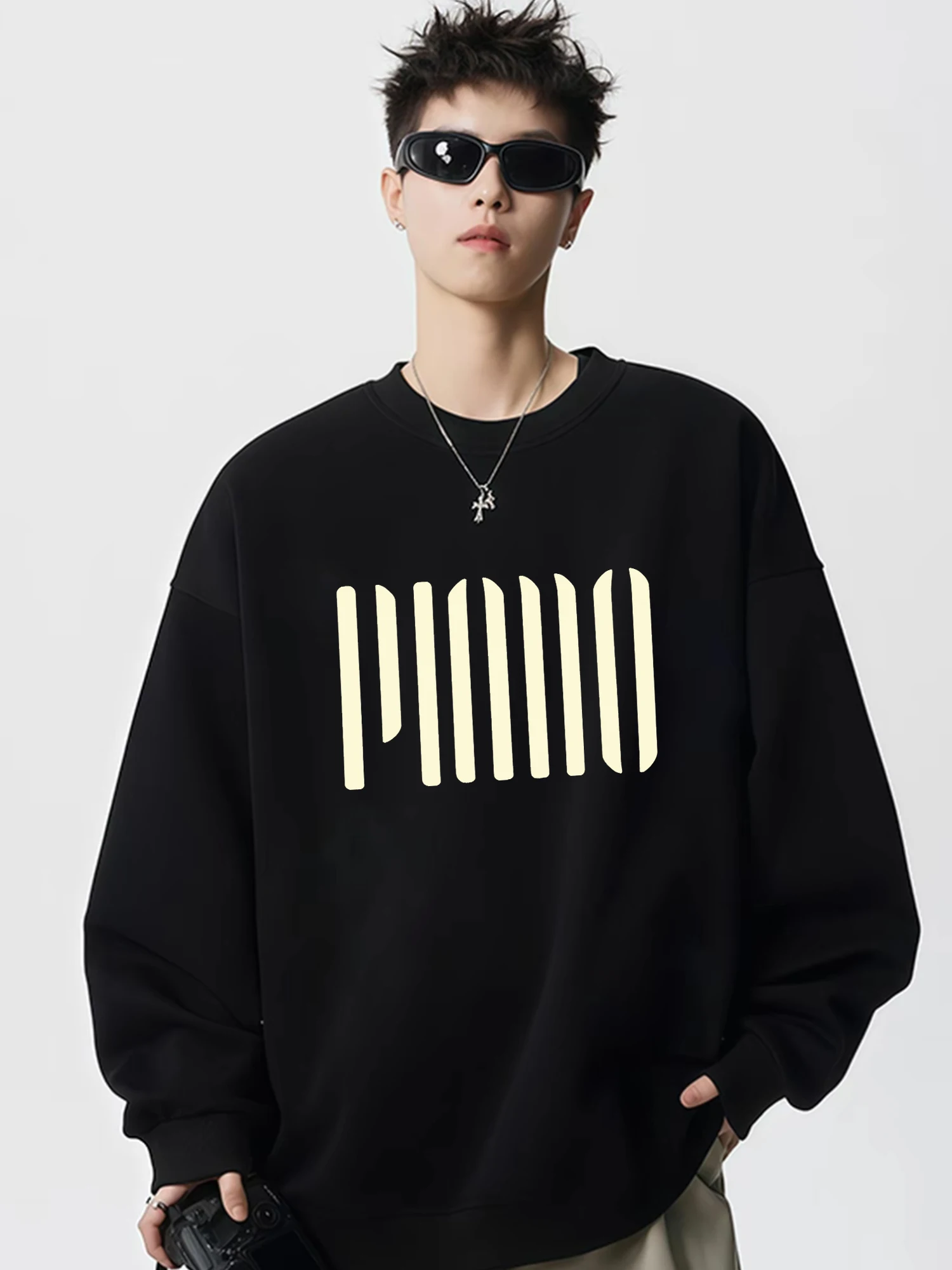 Camiseta Estampada Masculina de Gola Redonda Preta, Estilo Novo Outono Inverno, Casual, Confortável e de Caimento Solto para ...