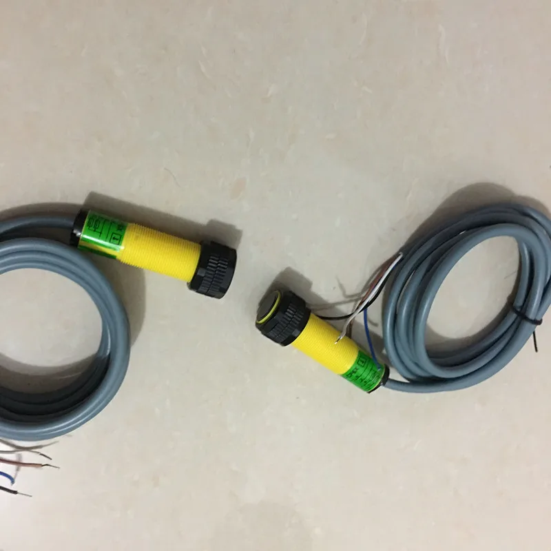 

Фотоэлектрический переключатель/сенсор S186EQ S186SN6R