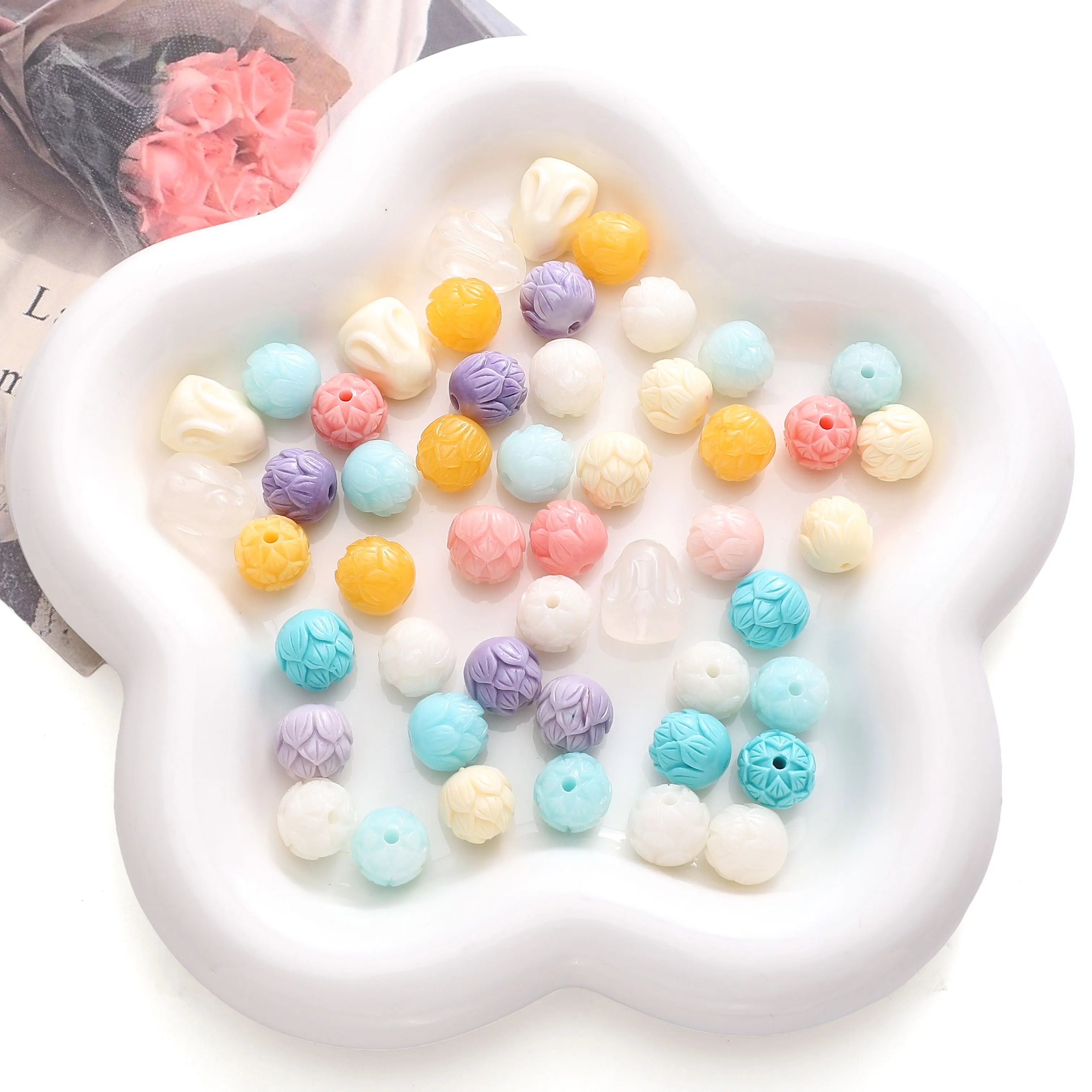 

2pcs/lot Colorful Resin Beads Cute Rabbit Loose Beads Spacer Beads For DIY Jewelry Making Necklace Earing Bracelets Accessories
