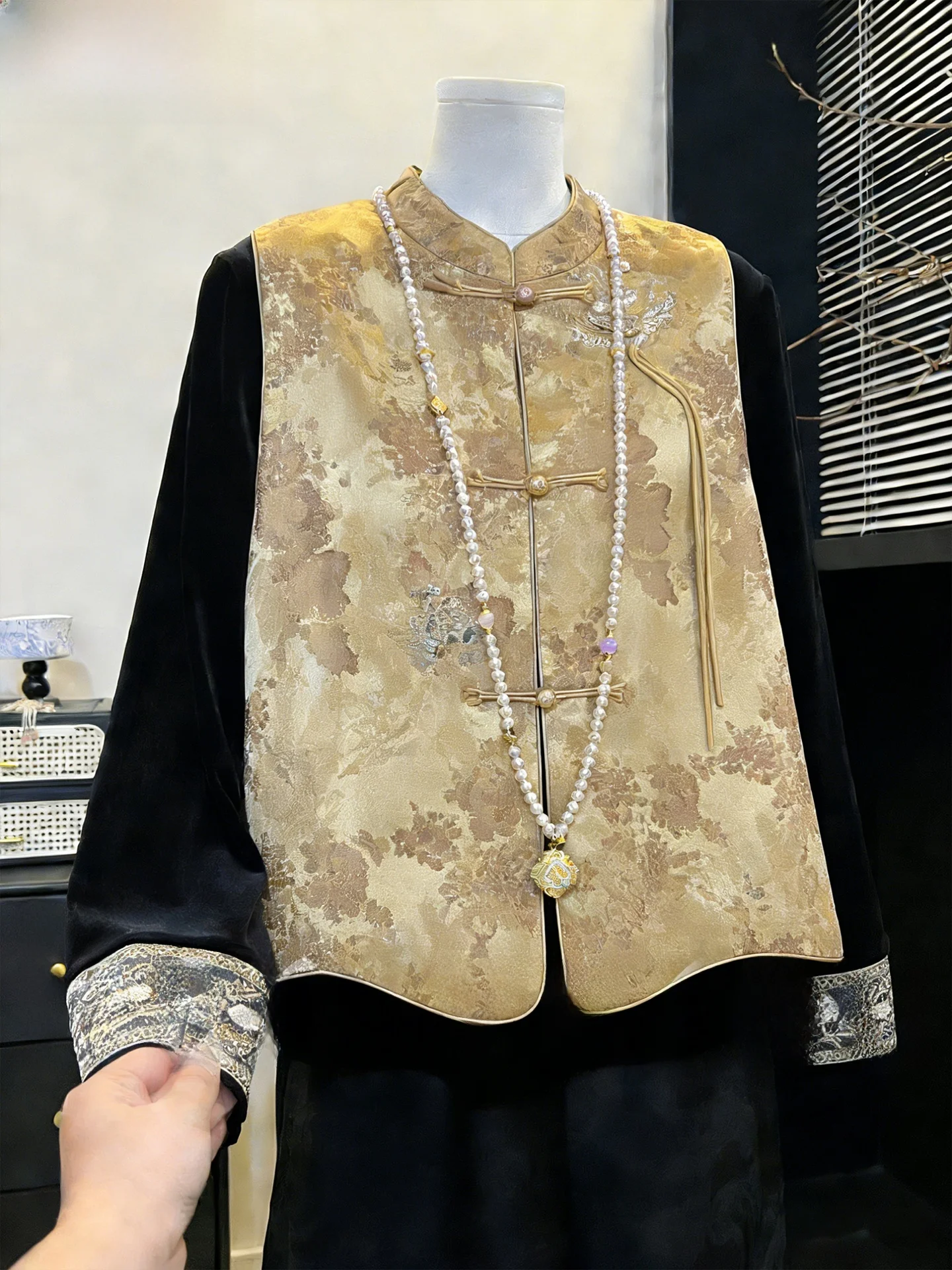 

Комплект из вельвета Ele для мам: модная осенне-весенняя одежда для женщин среднего возраста, жилет-пальто, верхняя одежда для полных дам