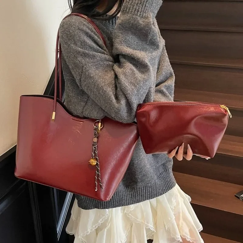 

Women Elegant Leather Tote Bag Luxury Designer Diaper Bag Classic Large Capacity Stylish Crossbody Messenger Handbag