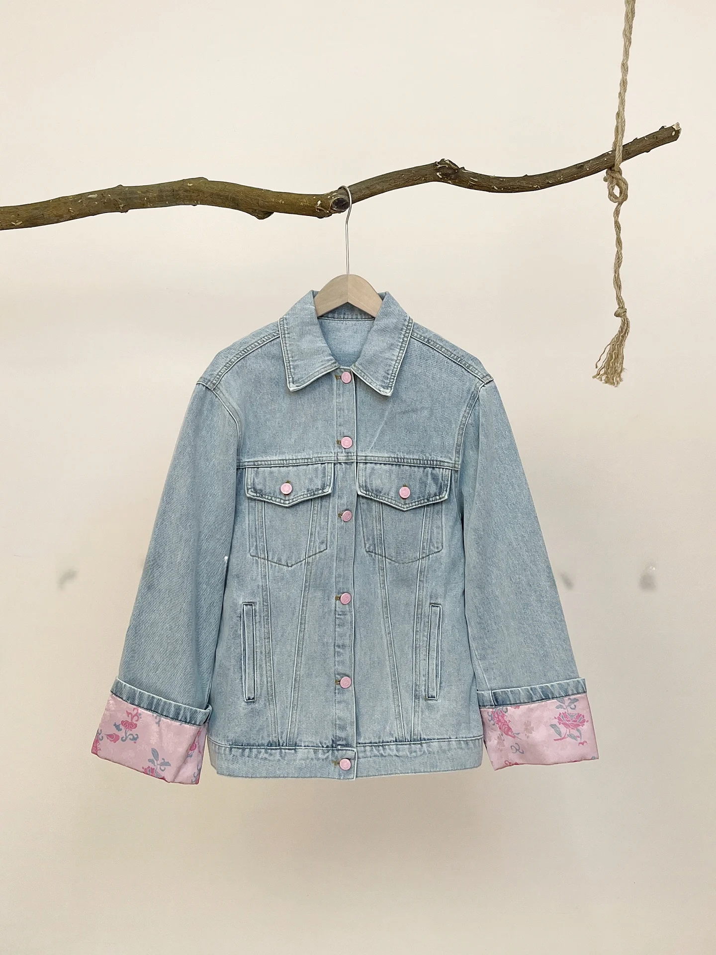 

PTHERINE Осенне-зимняя универсальная джинсовая куртка в стиле ретро, свободного кроя, с цветными вставками, из смесового хлопка и полиэстера, женская верхняя одежда