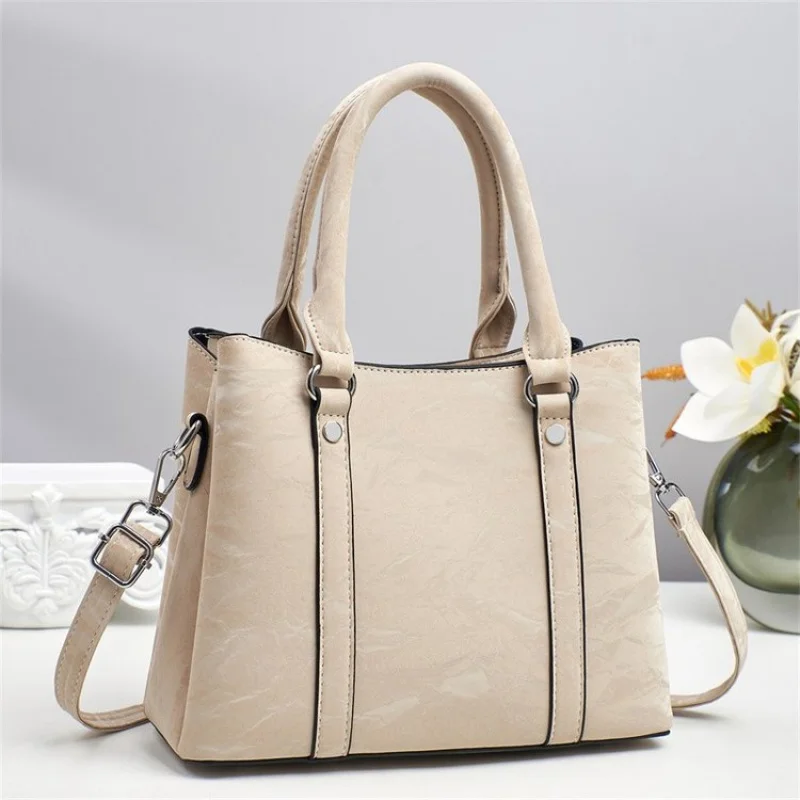 

Luxury Elegant Leather Clutch Mini Bag Minimalist Solid Color Trendy For Fashion Women
