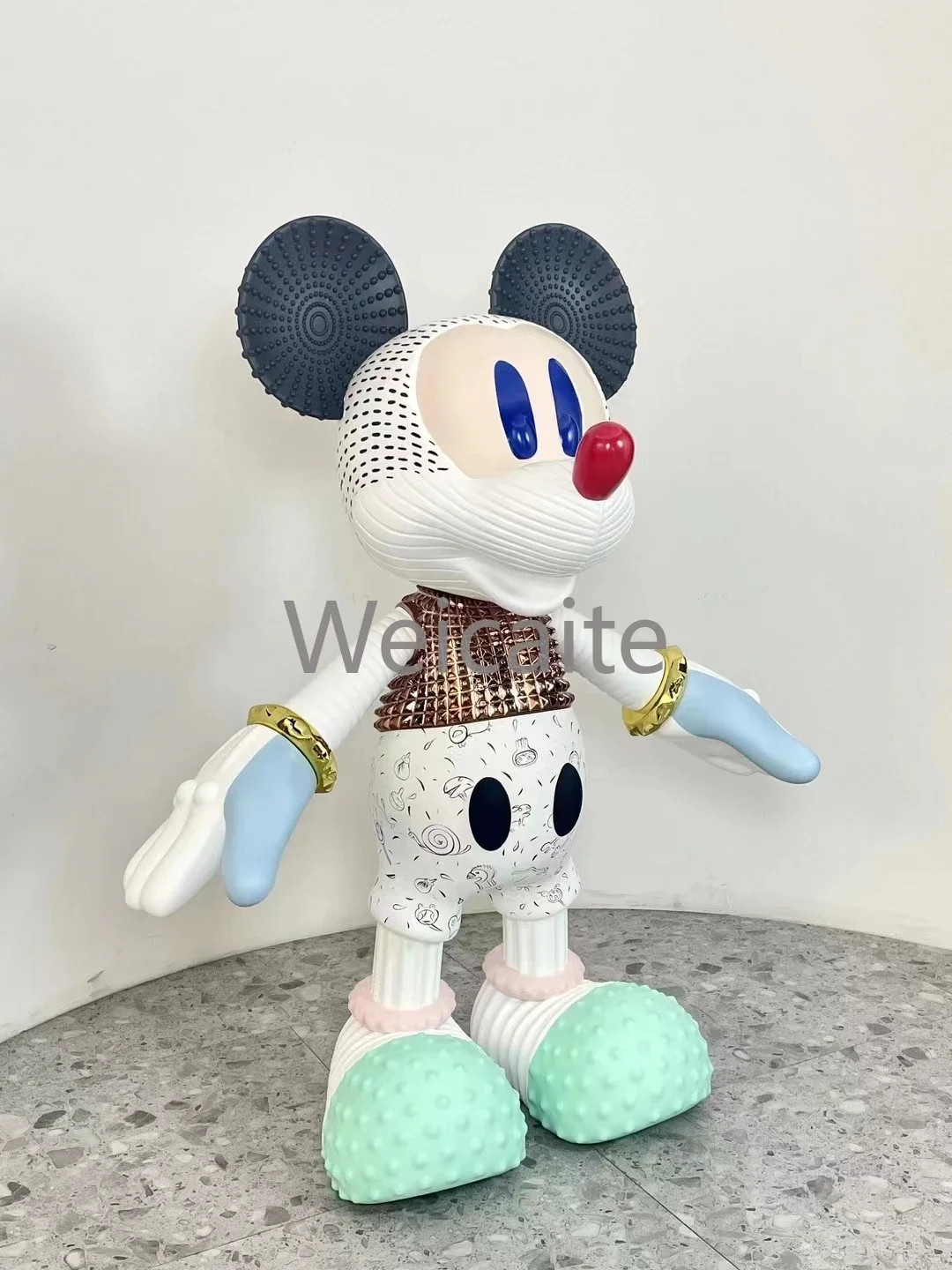 Customized Famous Cartoon Art Statue Fiberglass Graffiti Mickey Sculpture  for Indoor Outdoor Decoration