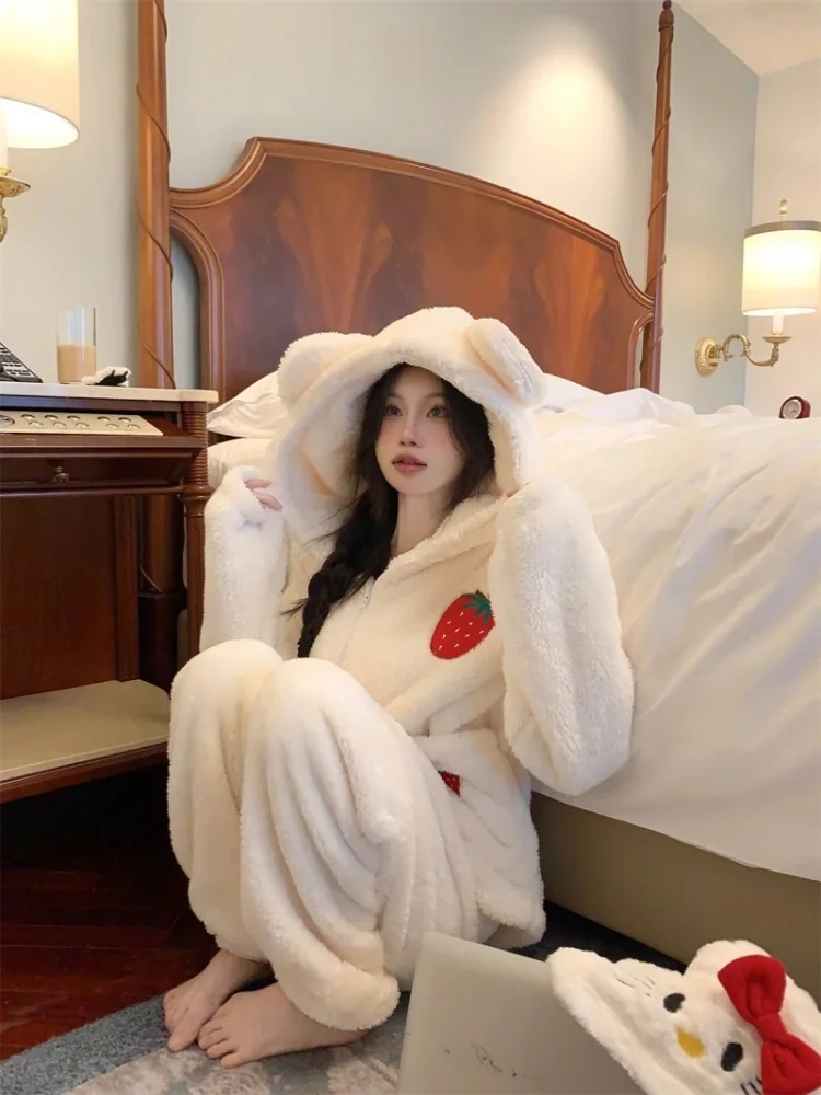 Japanese Original Coral Fleece Warm Strawberry Printed Hooded Pajamas Women's  Winter Fleece Thickened Sweet Loungewear Set