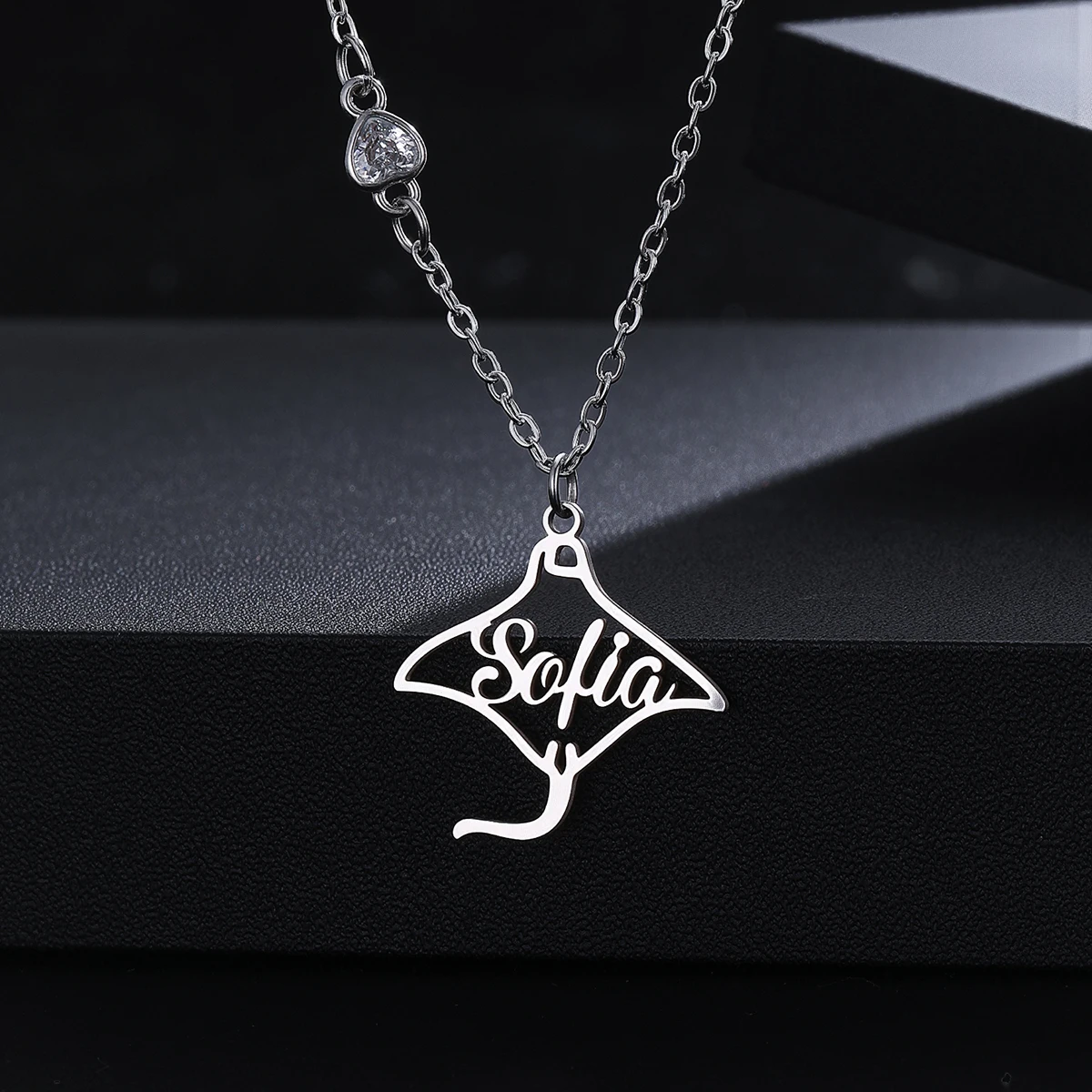 

Custom Name Stainless Steel Hollow Manta Ray Necklace Women's Men's Fashion Trendy Pendant Necklace