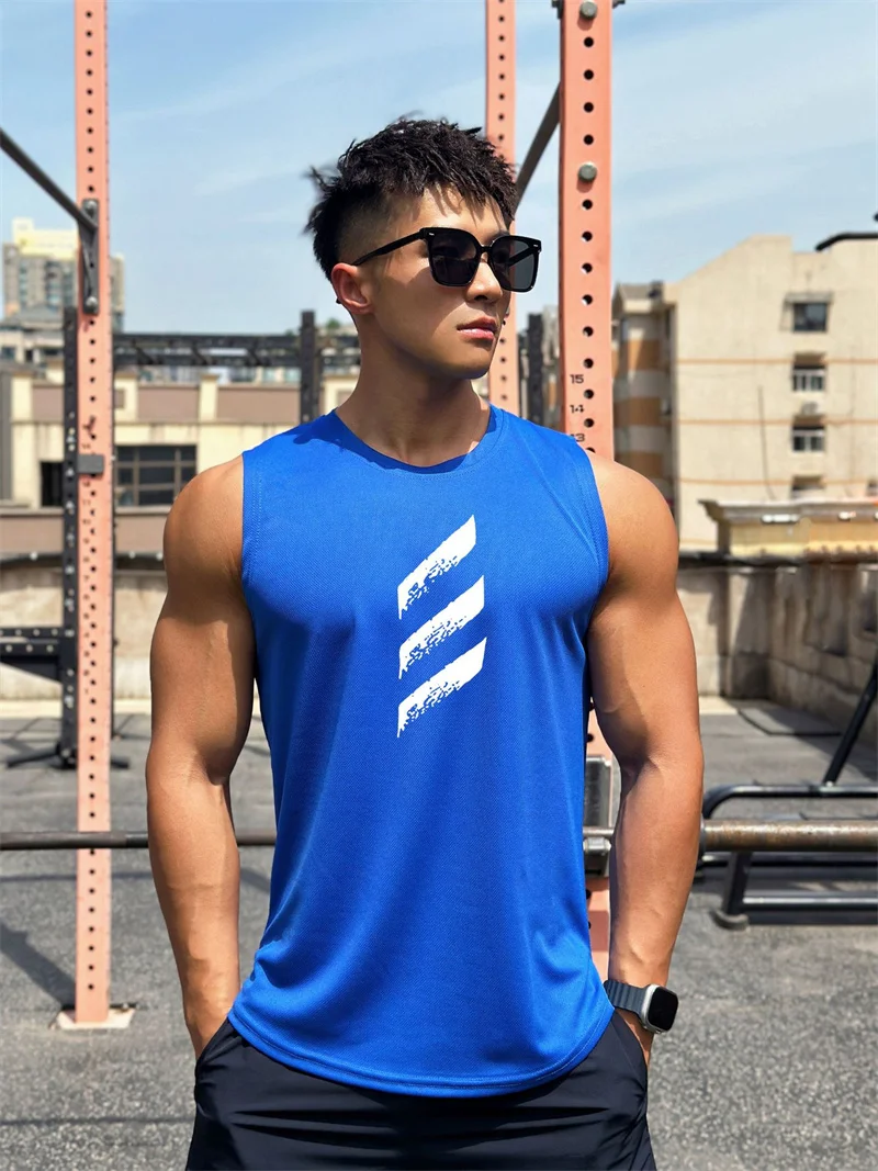 2024 Summer New Trend Men's Pullover Round Neck Mesh Tank Top  Sports Fitness running Top Sleeveless Quick Drying Tank Top