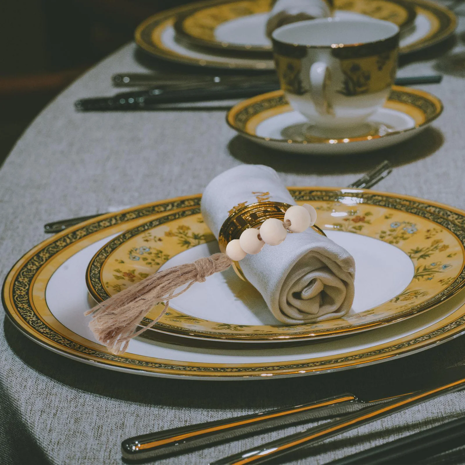 

8Pcs Natural Wooden Bead Napkin Rings Rustic Handmade Style Wedding Party Home Decoration Table Accessories Napkin Buckles