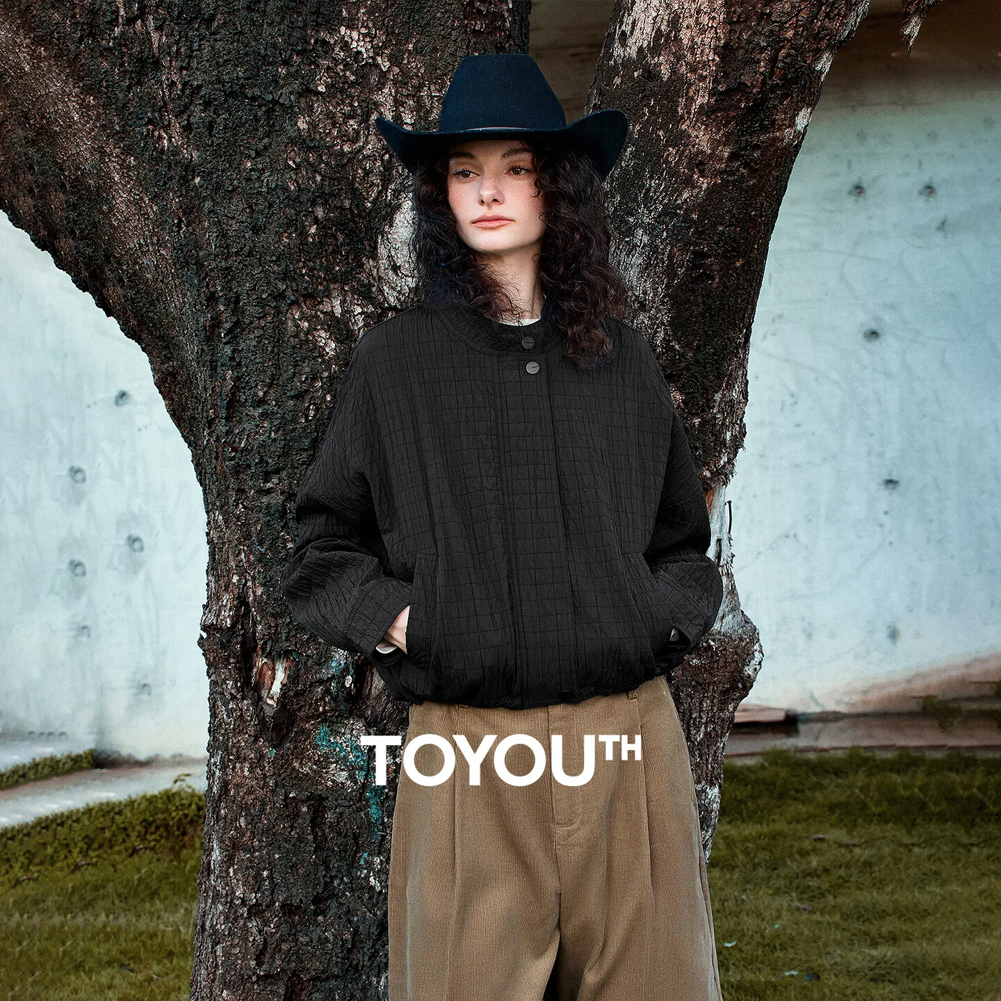 TOYOUTH Women's Jacket 2026 Fall New Arrival Quilted Urban Casual Slimming Fit Stand Collar Office Lig