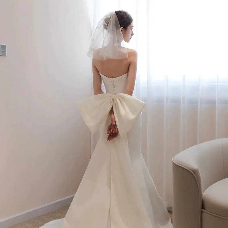 Robes de mariée sirène coréennes simples, dos nu, avec traîne de balayage, avec nœud, robes de bal de mariage pour femmes, personnalisées