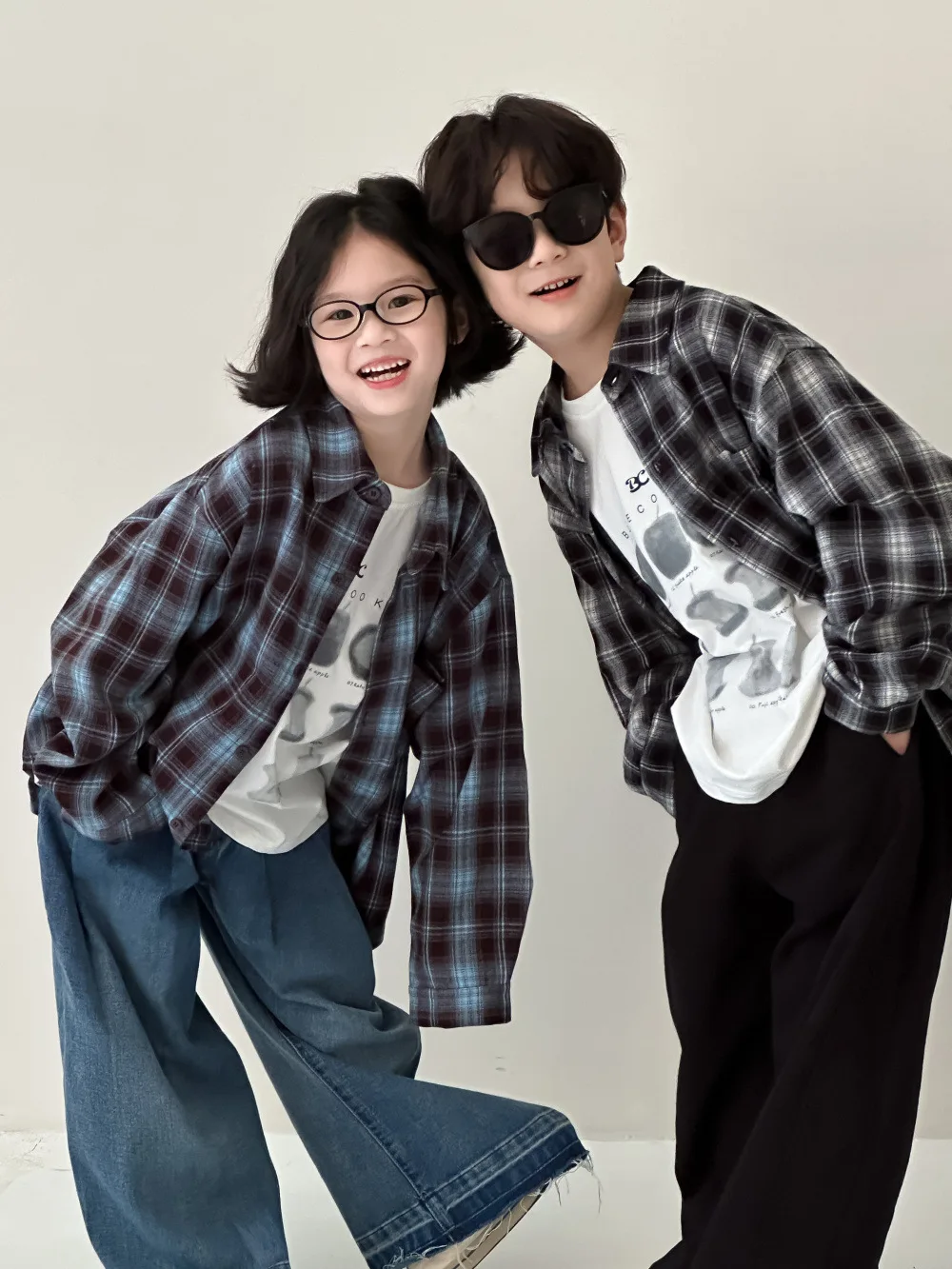 Children's Shirts 2024 Autumn New Korean Boys Girls Velvet Plaid Shirt Fashion Versatile Kids Casual Loose Long Sleeve Tops