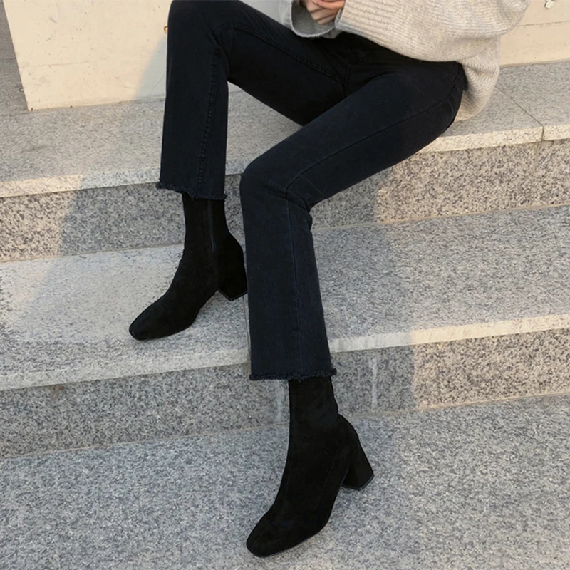 

Черные женские джинсы-клеш с высокой талией, укороченные, весенние, модные, новые, в корейском стиле, универсальные, стройнящие, с рваными краями, микро-клеш D...