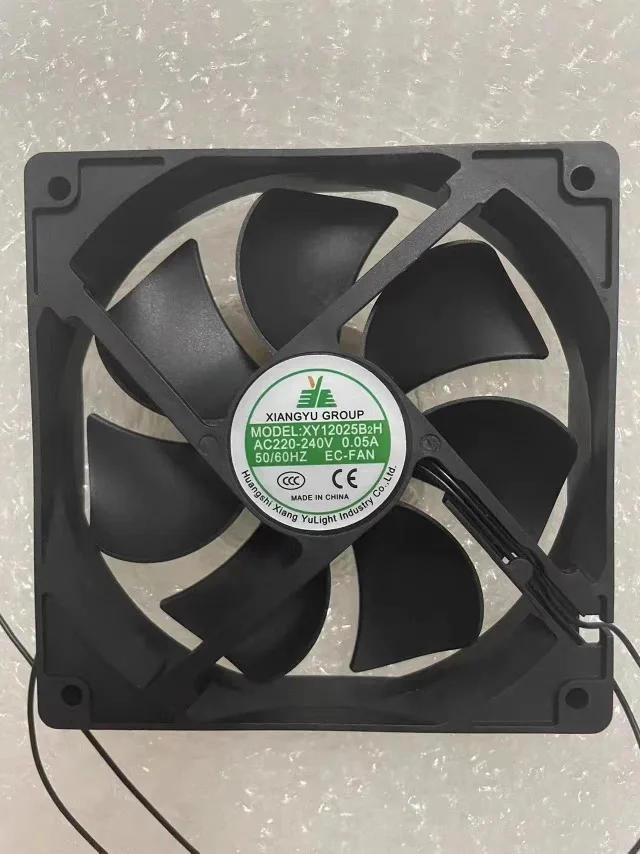 

XINGYU GROUP XY12025B2H AC 220-240 В 0,05 А 120x120x25 мм 2-проводной охлаждающий вентилятор для сервера
