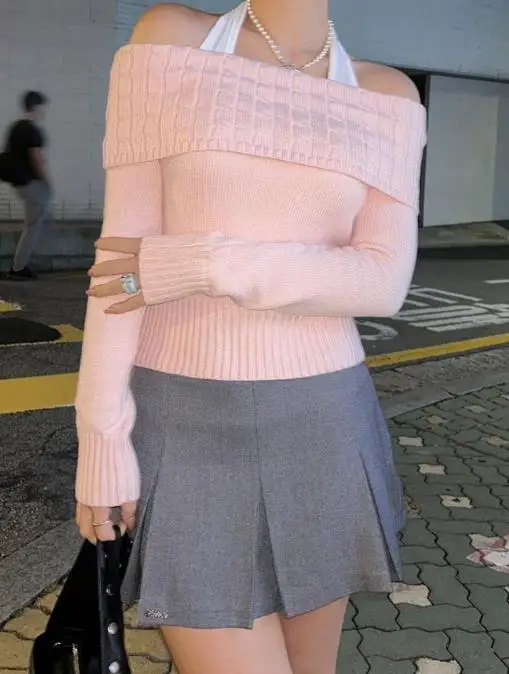 เสื้อสเวตเตอร์แขนยาวสีพื้นแบบไม่มีสาย ดีไซน์หรูหราทันสมัยสำหรับฤดูใบไม้ร่วงและฤดูหนาวปี 2025 เสื้อผ้าแฟชั่นสำหรับผู้หญิง