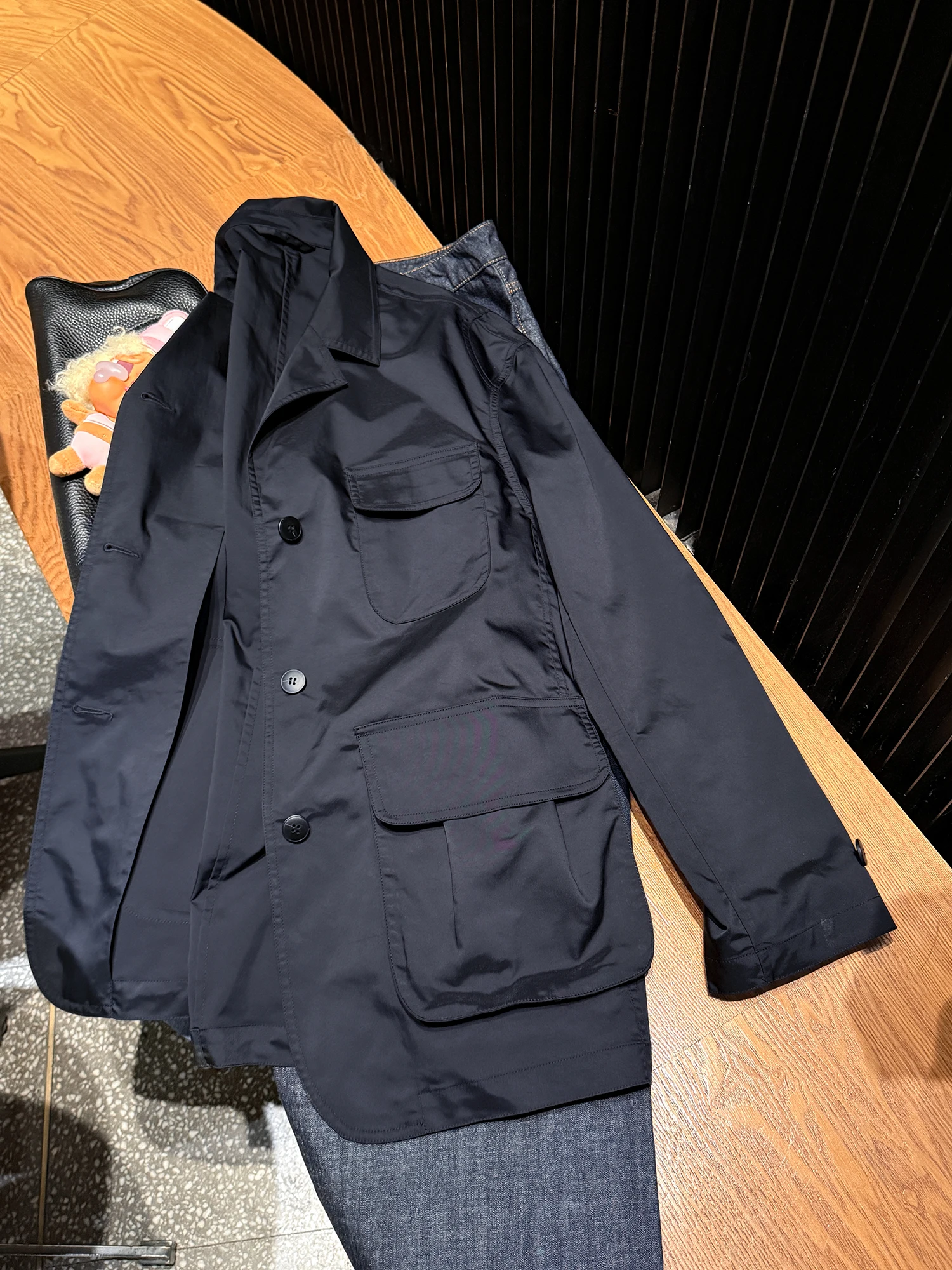 

Bla Suit Jaet Good Quali Loose Fit Polyester Fiber Breathable No Ironing Required Long Sve Single Button Closure