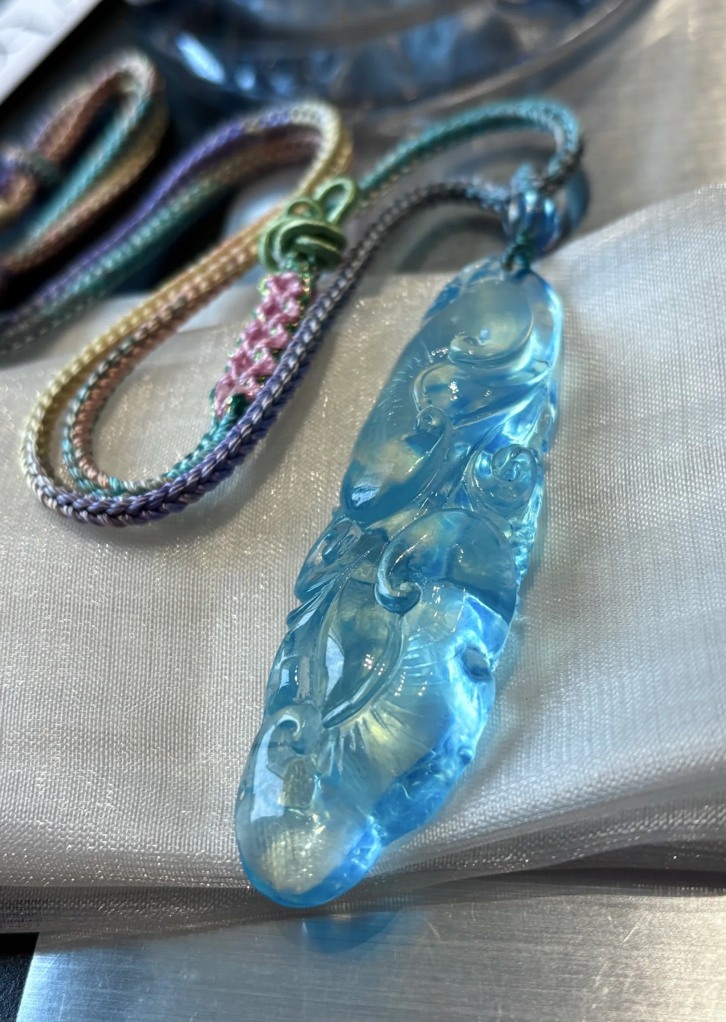 

Natural Blue Aquamarine Pendant 75X22X13mm Bless Fashion Aquamarine Blue Rare 18K Gold Necklace AAAAA