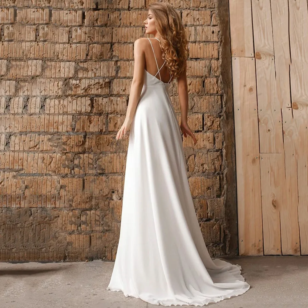 LoveDress Einfache Chiffon-Brautkleider mit V-Ausschnitt, Spaghettiträger, sexy, rückenfrei, Brautkleid, ärmellos, Zugrobe, individuell gestaltet