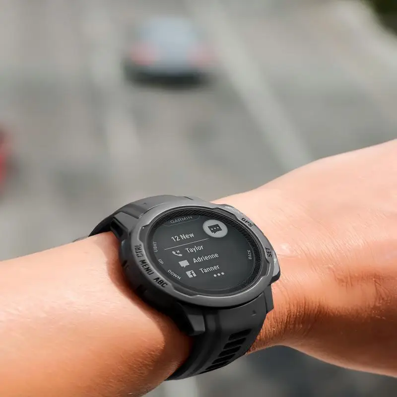 Garmin Instinct 2 ساعة ذكية متينة للاستخدام الخارجي مع نظام تحديد المواقع العالمي (GPS) لممارسة معدل ضربات القلب للجري وركوب الدراجات والسباحة والمشي لمسافات طويلة
