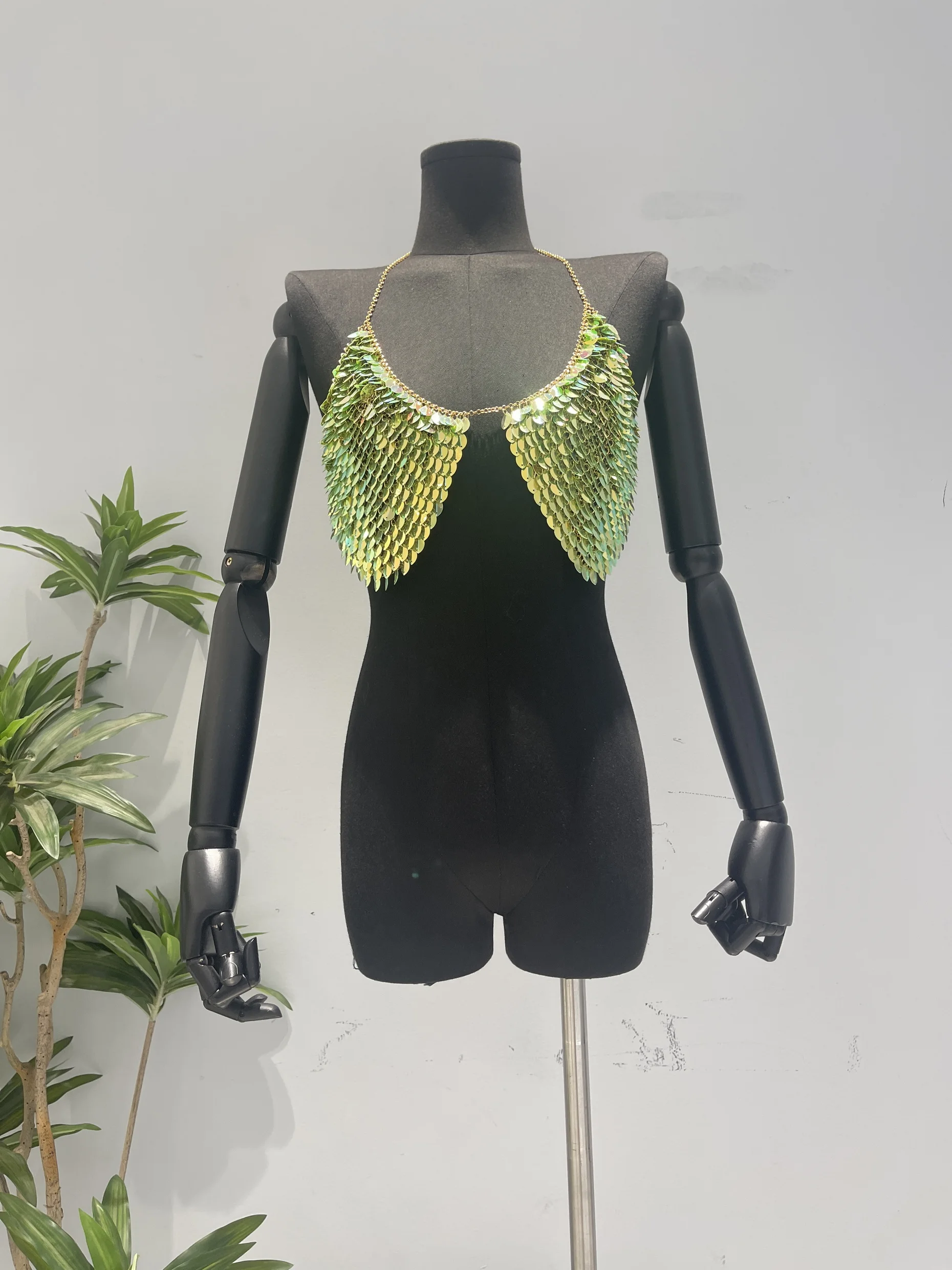 H80 & S90 Nieuwe Lovertjes Multi Leaves Crop Tank Top Vrouwen Sexy & Club Metal Slip Type V-Hals Splitter Vest Beha Ligerie Strandkleding