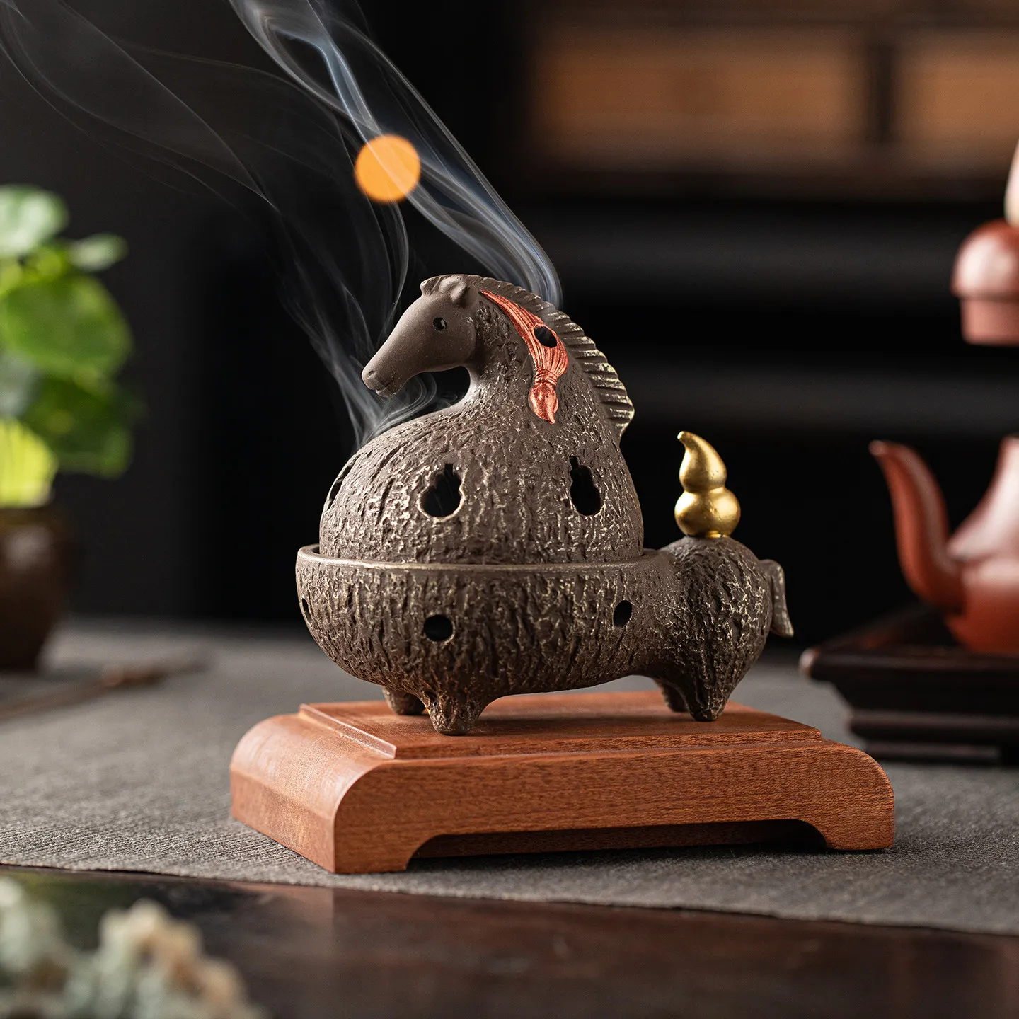 Vintage Zisha Tang-Style Horse Incense Burner: Coil Incense Holder, Zen Desktop Ornament & Gift
