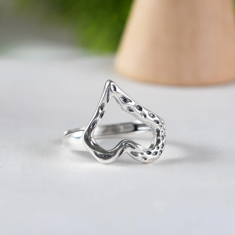 

Knocking Face Unusual Asymmetric Heart Rings for Women 925 Sterling Silver Hollow Ring Glossy Thai Silver Jewelry Sweety Gifts