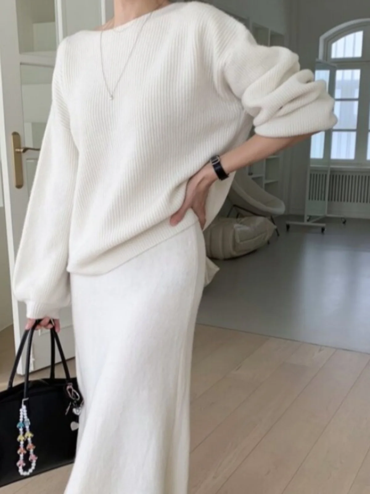 Winter Wear A Complete Set High-Grade Pullover Sweater Women High Waist Slimming Skirt Idle Sle Knit two piece