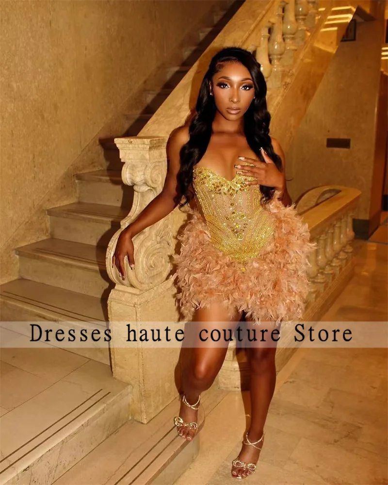 Sparkly Gold Diamond Feathers Short Prom Dress 2025 Black Girl Crystal Rhinestones Cocktail Dress Birthday Party Gown Customized