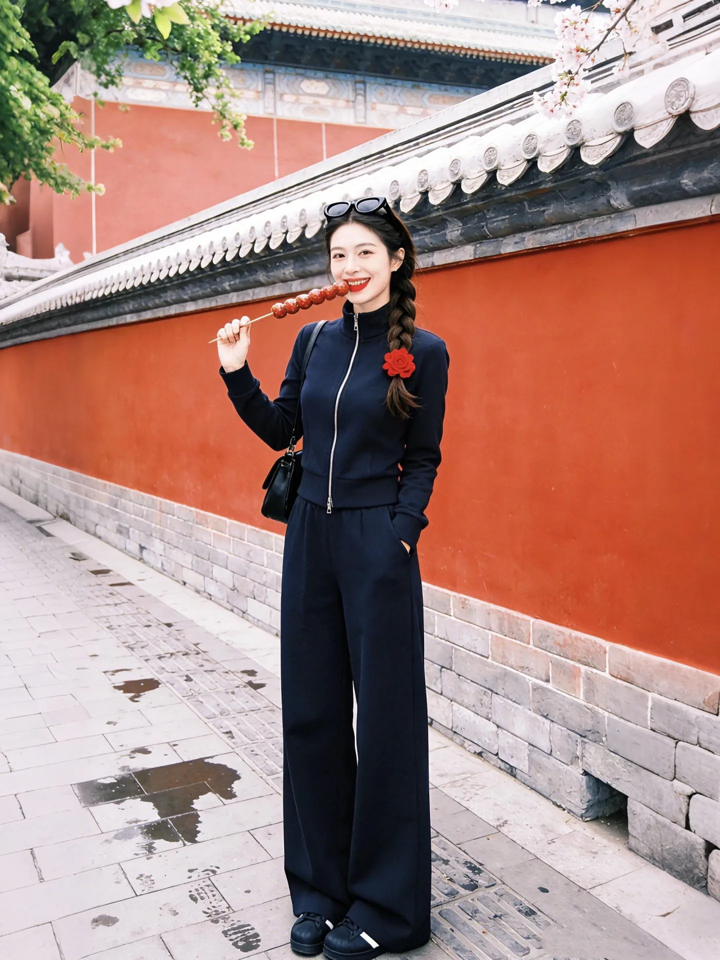 

Повседневный спортивный комплект для женщин: топ и брюки, простой воротник-стойка, длинные брюки, дышащий, средней плотности, модный ансамбль для весны и осени