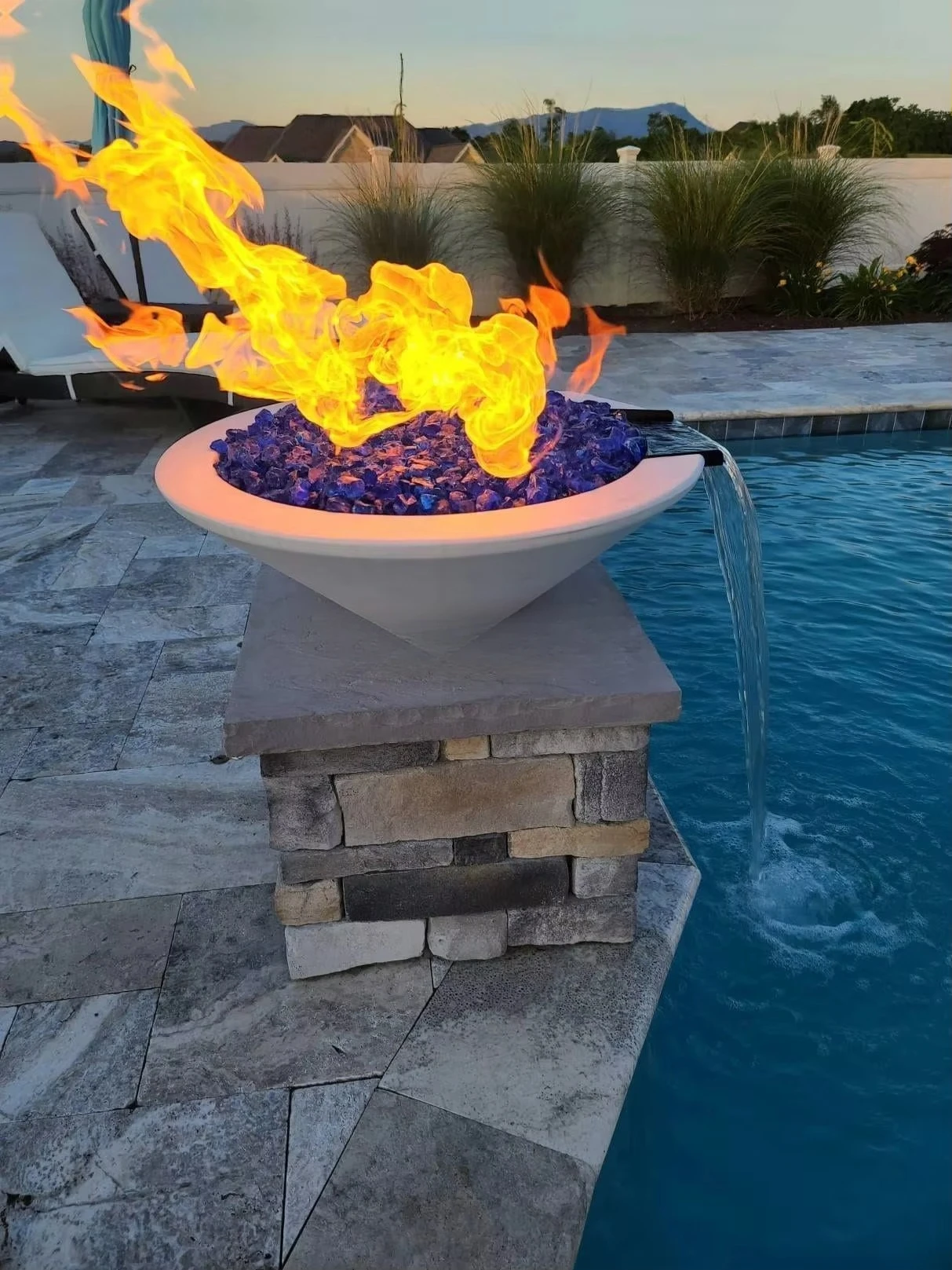 Swimming pool decorative fountain fire pit water bowl heater