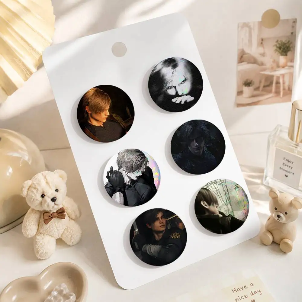 Leon Kennedy-y Cute Cool Round Pin Badge Set For Anime Game Music Cartoon Fans Backpack Denim Jacket Hat Decoration