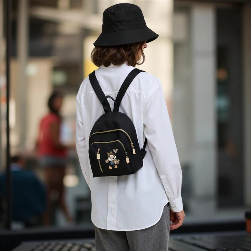 حقيبة ظهر ميكي ميني الصغيرة، أشرطة قابلة للتعديل، حقيبة نهارية كاجوال للسيدات للتنقل والتسوق والسفر، هدية مثالية للمعجبين