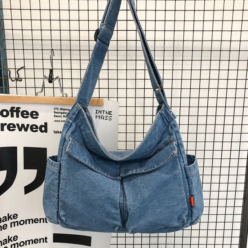 Preppy Style Denim Tissu Messenger Sacs pour femmes Sacs à main et sacs à main de luxe Designer 2023 Nouveau dans plusieurs poches Grande capacité Uinsex Sac à bandoulière haute qualité livraison gratuite L'expédition