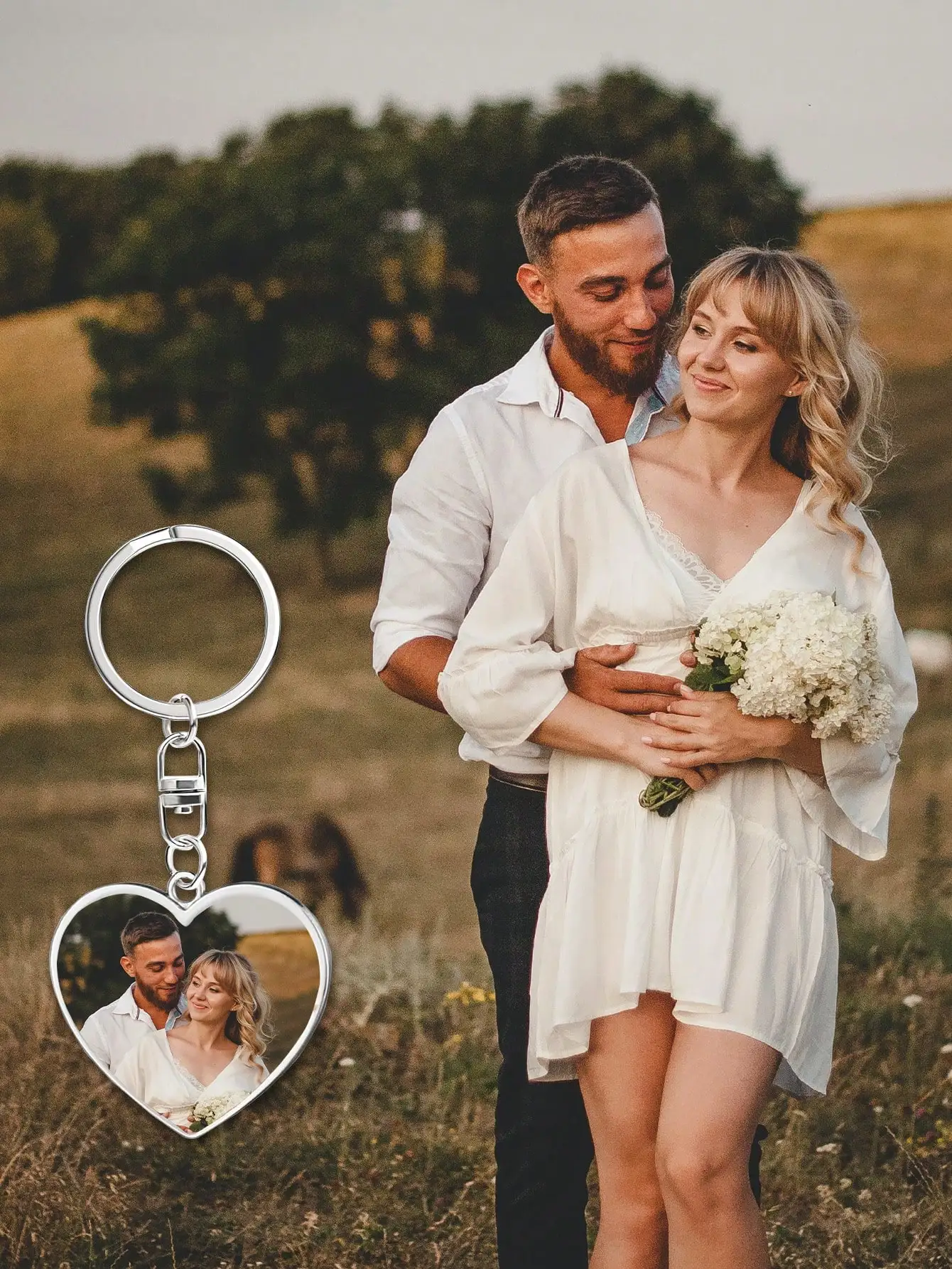 

Custom Double Side Photo Heart Keychain Personalized Stainless Steel Key Chain For Couples