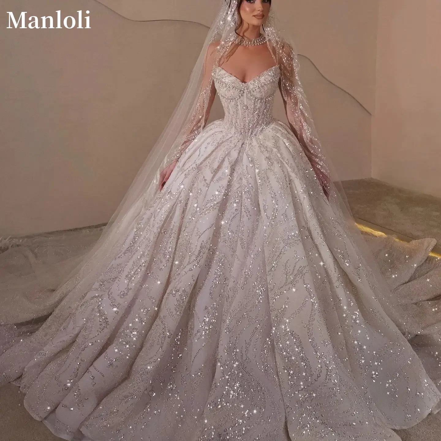 

Роскошное сверкающее бальное платье невесты, свадебное сверкающее жемчужное свадебное платье принцессы с открытыми плечами и длинными рукавами на заказ