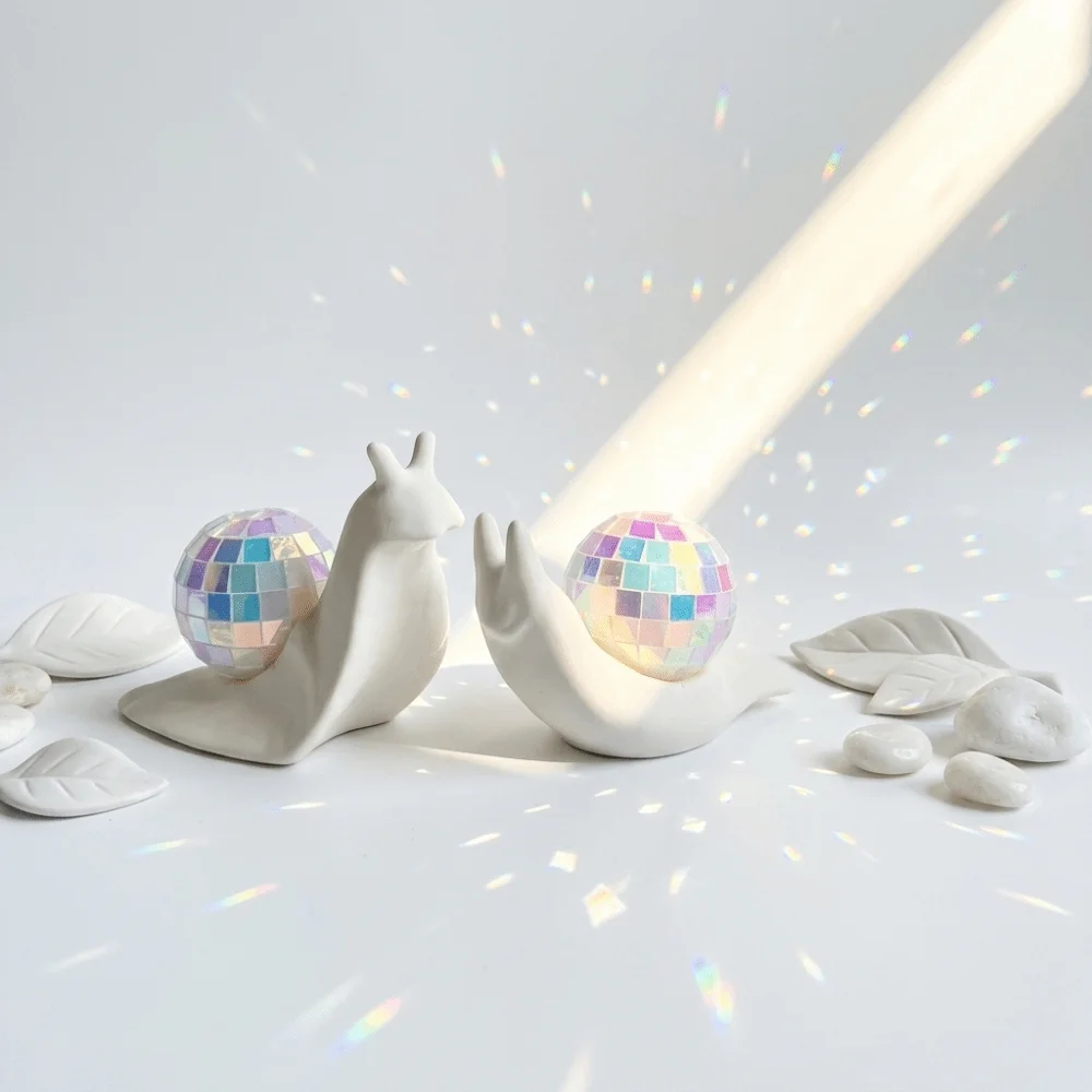 2 PCS Snail Shaped Snail Disco Ball Suncatcher Light Catcher Creative Style Sunlight Catcher Ornament Disco Ball Structure