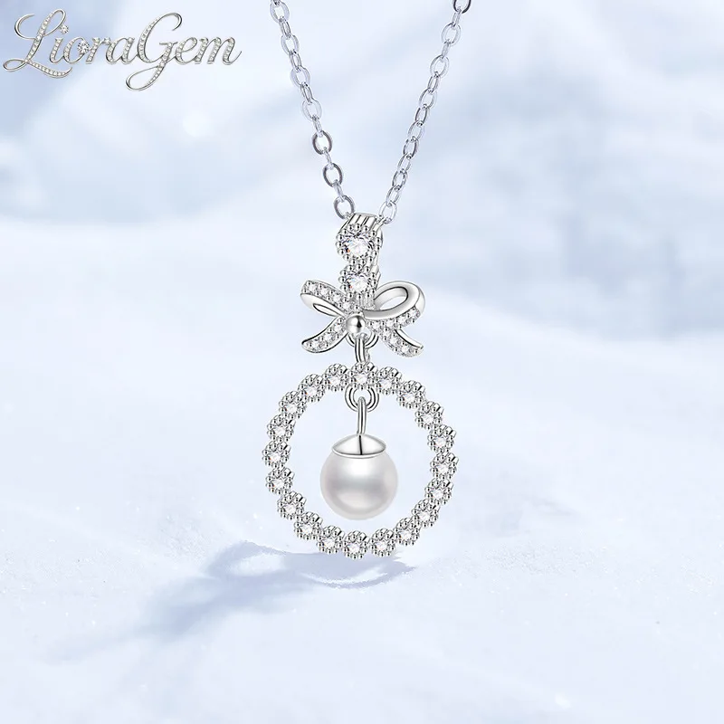 LioraGem Platinum PT950 Moissanite Near-Round Freshwater Pearl Pendant Bow High-End Fashion Versatile Necklace