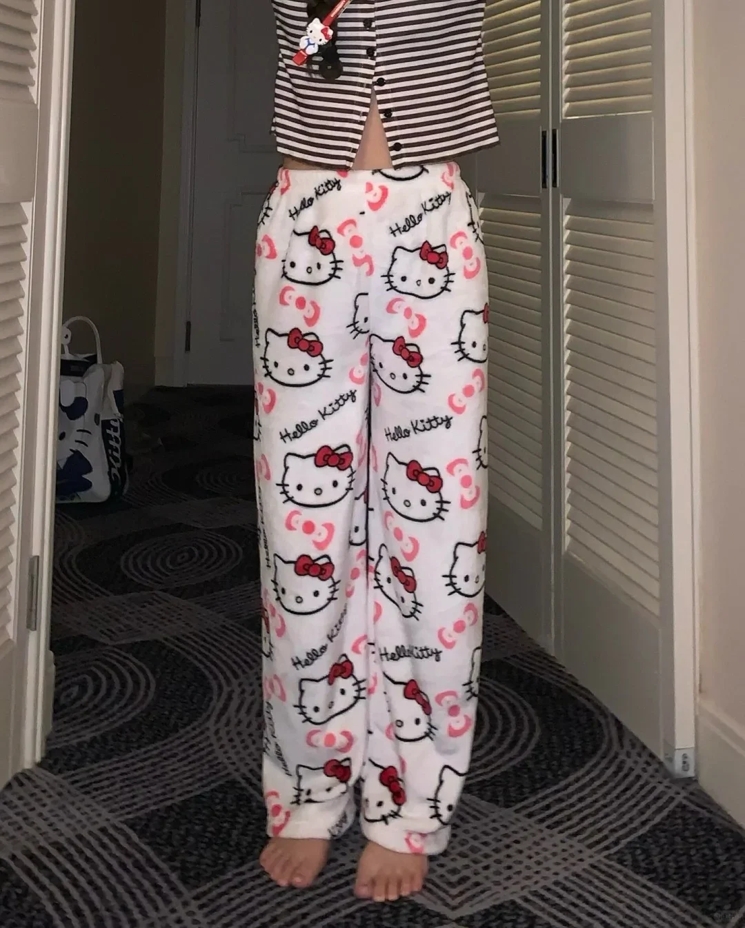 Cute Kawaii Hello Kitty Flannel Pajama Pants White Base Red Bow Print Womens Wide Leg Soft Fleece Sleepwear Home Trousers Gift