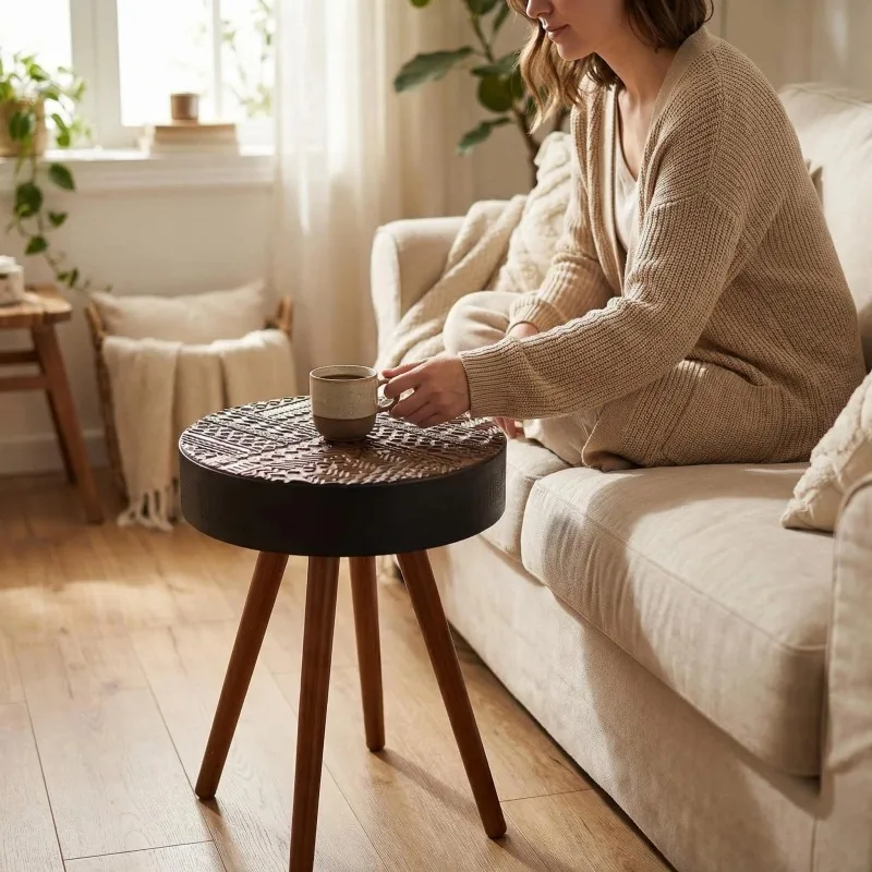 

15.7-inch Round Coffee Table with Carved Top, Ideal Small Drink Table for Small Spaces, Modern Accent Nightstand, Suitable fo