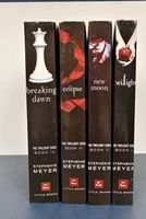 1 book The Twilight Saga 1/2/3/4 English Novel Book Twilight New Moon Eclipse Breaking Dawn