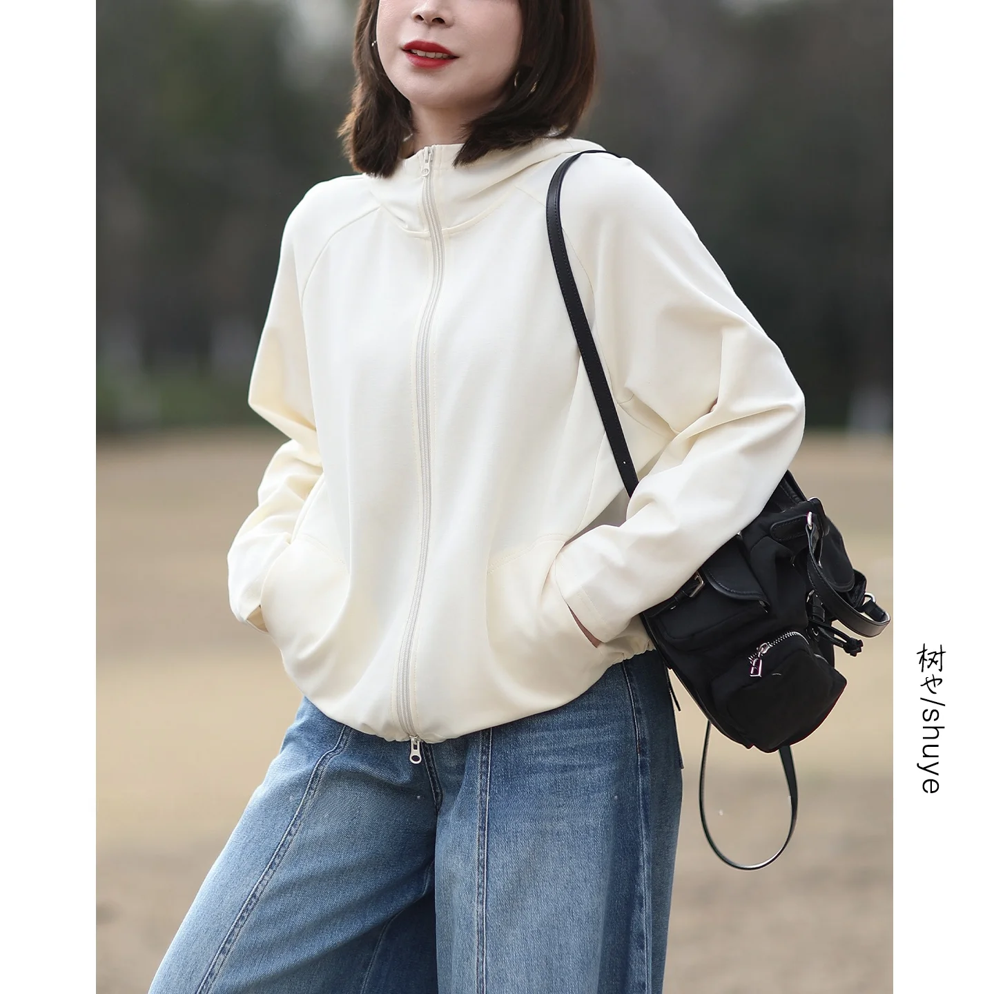 

Свободная повседневная спортивная толстовка на молнии с капюшоном, женская, весенняя новинка, простой дизайн, удобная верхняя одежда в уличном стиле